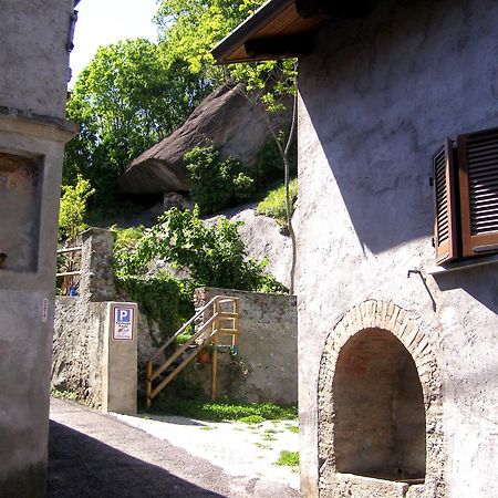 L'Antico Borgo Rooms Rental Caprie ภายนอก รูปภาพ