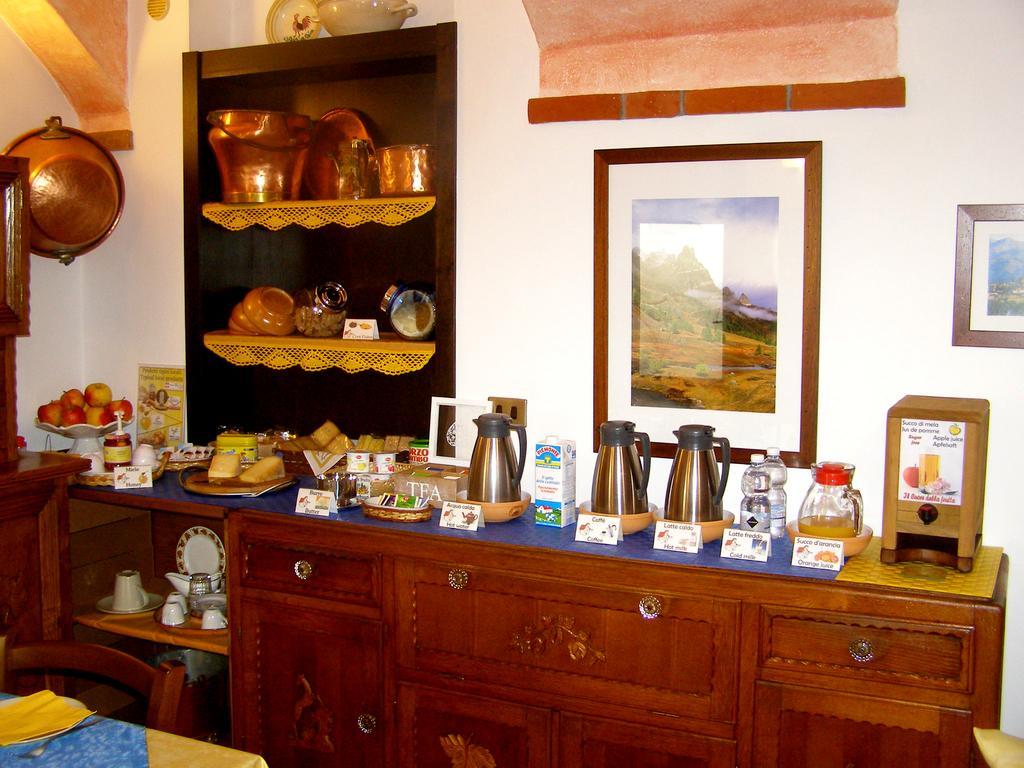 L'Antico Borgo Rooms Rental Caprie ภายนอก รูปภาพ